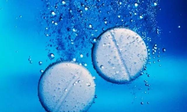 What happens when a pill encounters water?